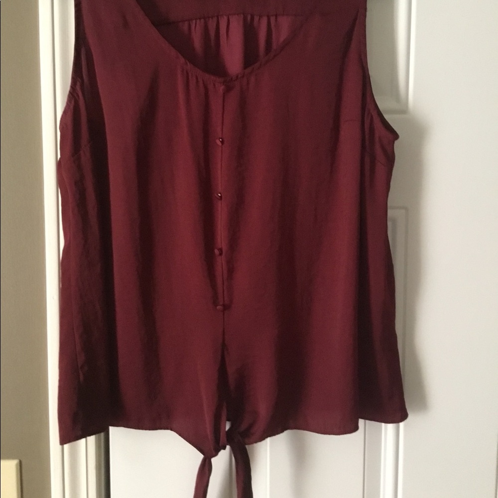 Dressy sleeveless tie top